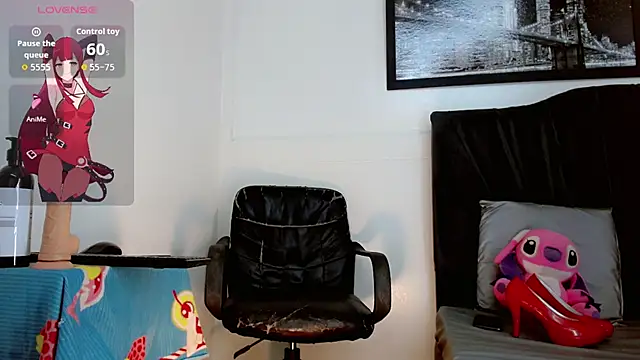 Natasha clifford online show from November 2025 07:32:01 AM