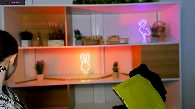 aria moo online show from November 2025 05:50:02 AM