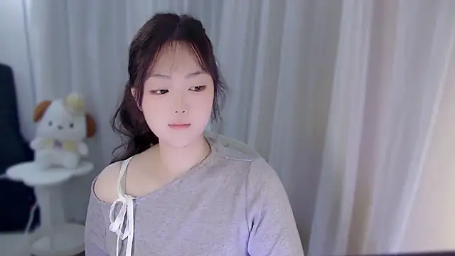 YUANYUAN-A online show from November 2025 08:36:02 AM