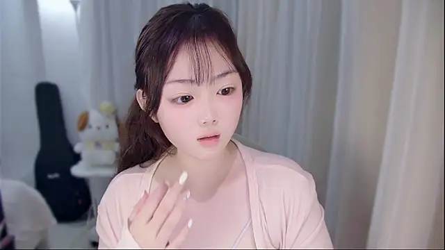 YUANYUAN-A online show from November 2025 11:35:01 AM