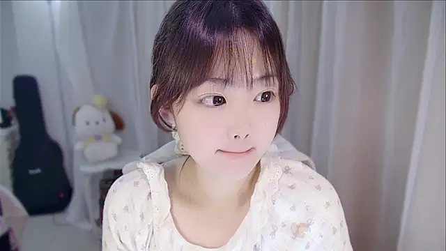 YUANYUAN-A online show from April 2026 12:28:02 PM