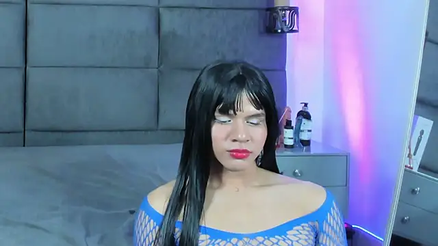 Slenna Moon online show from November 2025 07:30:01 AM