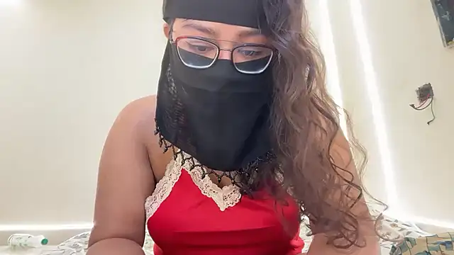 Drizzling Intimecy online show from November 2025 08:20:01 AM