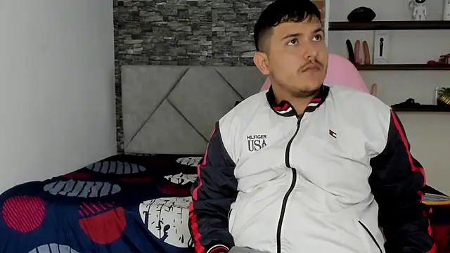 Snapshot of Sexxyy_Couple_ chatting on March 2026 05:09:02 AM Sexxyy Couple online show from March 2026 05:09:02 AM