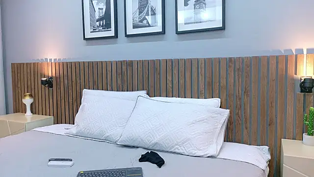 luna roja25 online show from November 2025 01:34:01 PM