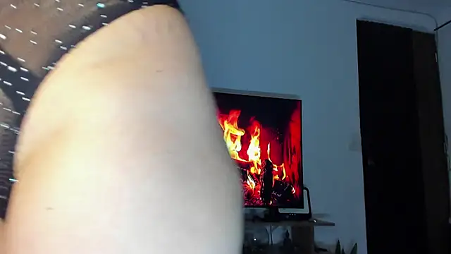 tianastone  online show from December 2025 02:10:02 AM