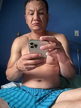 Snapshot of stevo170t chatting on August 2026 12:08:01 PM stevo170t online show from August 2026 12:08:01 PM