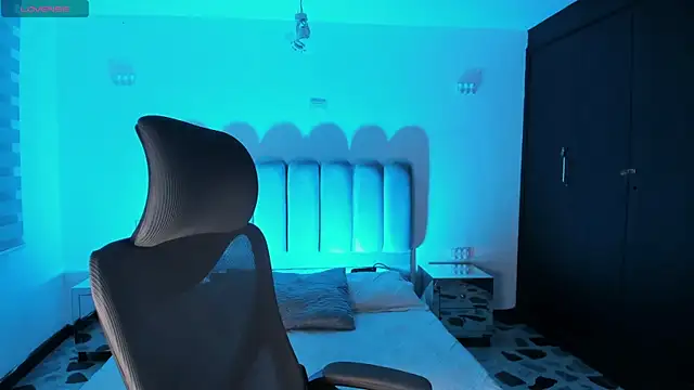 LiamDeep online show from September 2025 04:14:02 AM