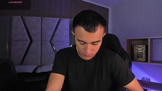 LiamDeep online show from February 2026 10:00:02 PM