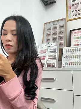 Baby-mmm online show from October 2025 07:16:01 AM