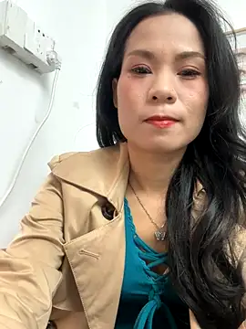 Baby-mmm online show from November 2025 05:40:02 AM