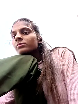 Snapshot of Jyoti_thakurr chatting on September 2025 03:50:01 AM Jyoti thakurr online show from September 2025 03:50:01 AM