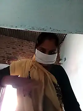 Sheema tyagi online show from October 2025 05:57:02 AM