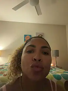 bobbiebbb online show from July 2026 10:25:01 AM