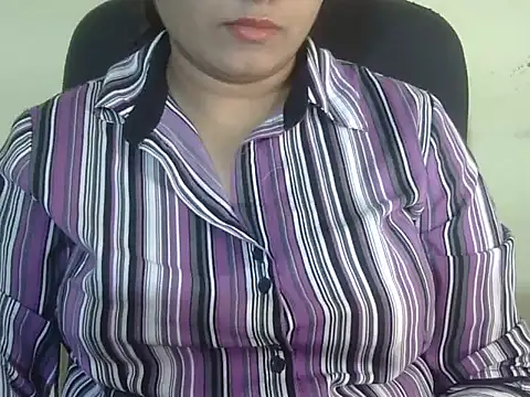 Snapshot of Aanya_Hazel chatting on November 2025 08:33:02 PM Aanya Hazel online show from November 2025 08:33:02 PM