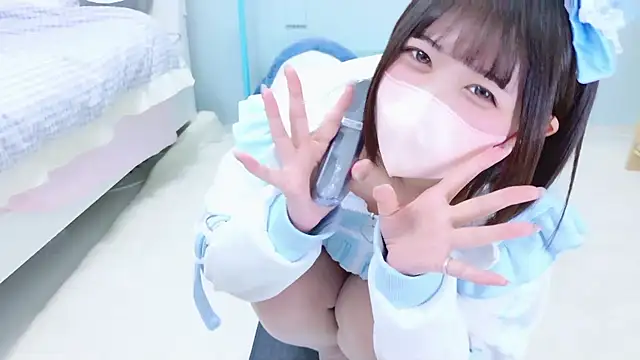 Hinata Sun online show from November 2025 03:51:01 PM