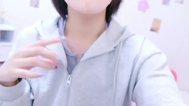 Hinata Sun online show from April 2026 04:07:02 AM