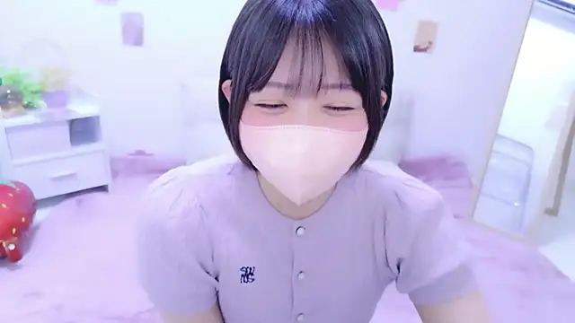 Snapshot of Hinata_Sun chatting on May 2026 06:53:01 AM Hinata Sun online show from May 2026 06:53:01 AM