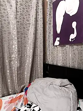 Snapshot of Lahila_ chatting on April 2026 09:21:02 PM Lahila online show from April 2026 09:21:02 PM
