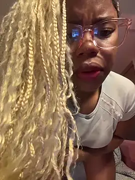 Sweet-Jade online show from November 2025 10:32:02 PM