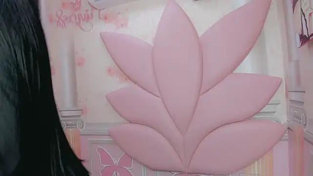 miaskinny20 online show from October 2025 11:44:01 AM