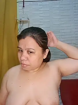 hotlyn45 online show from February 2026 01:36:01 AM