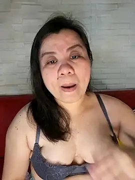 Snapshot of hotlyn45 chatting on April 2026 11:35:01 AM hotlyn45 online show from April 2026 11:35:01 AM