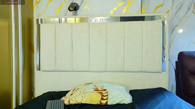 Kristall 06 online show from March 2026 04:20:01 AM