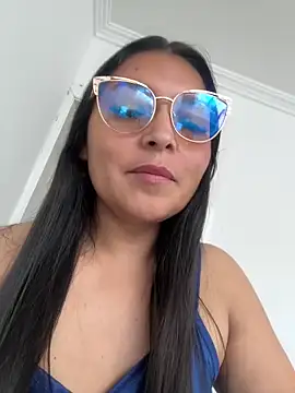 Zui Rouse online show from September 2025 03:23:02 PM