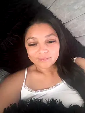 Zui Rouse online show from September 2025 02:07:01 PM