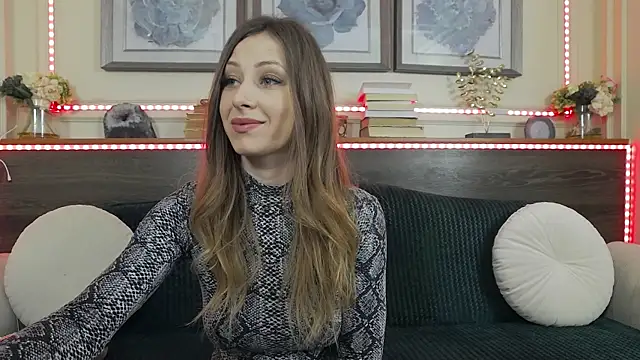 Snapshot of MuseDollX chatting on January 2026 08:03:02 PM MuseDollX online show from January 2026 08:03:02 PM