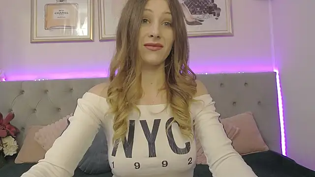 Snapshot of MuseDollX chatting on February 2026 05:38:01 PM MuseDollX online show from February 2026 05:38:01 PM