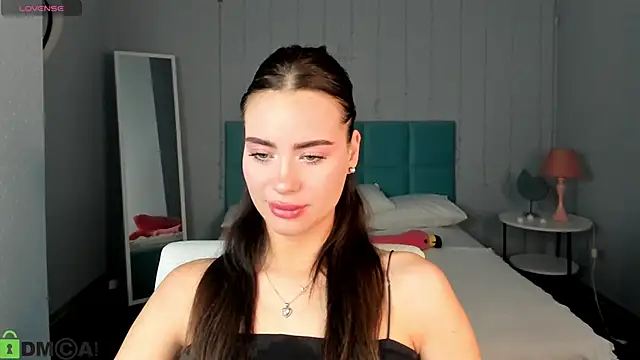 Ameli Povilain online show from January 2026 04:16:01 AM