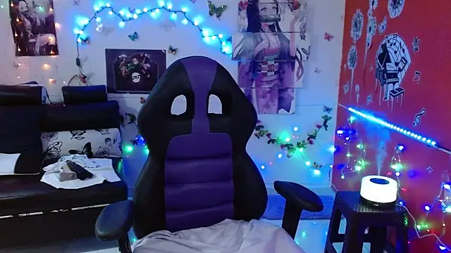 Snapshot of carol_20 chatting on December 2024 08:02:02 AM carol 20 online show from December 2024 08:02:02 AM