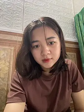 Snapshot of Lonnina chatting on October 2025 02:52:01 AM Lonnina online show from October 2025 02:52:01 AM