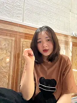 Snapshot of Lonnina chatting on October 2025 02:36:02 AM Lonnina online show from October 2025 02:36:02 AM