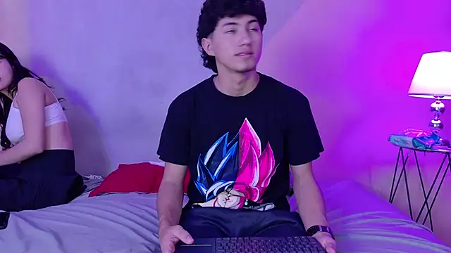 Laura and Kevin online show from September 2025 01:33:02 PM