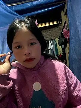 O o UwU o O online show from November 2025 02:34:01 AM