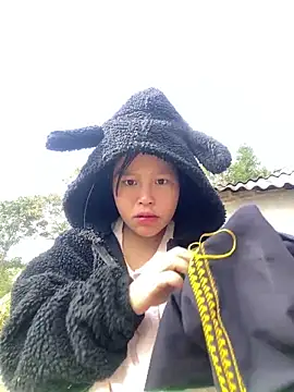 O o UwU o O online show from November 2025 02:28:02 AM