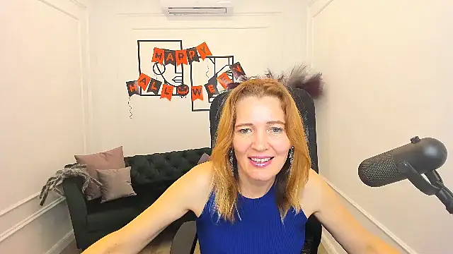 NikaStraitlive online show from October 2025 11:55:01 AM