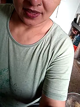 Snapshot of angel_ridhi chatting on June 2026 01:52:01 AM angel ridhi online show from June 2026 01:52:01 AM