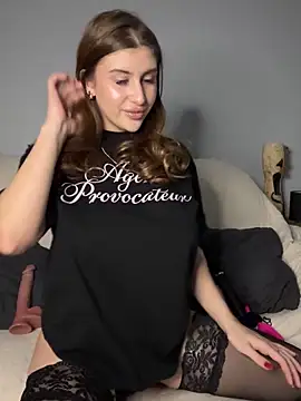 Playboy Lou8 online show from October 2025 04:08:02 PM