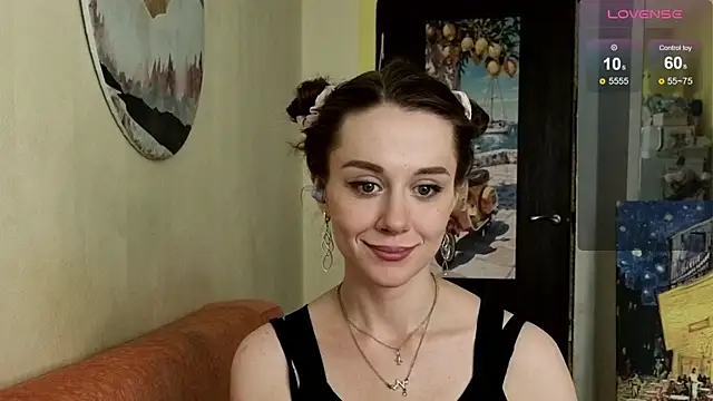 Snapshot of SkyHelen chatting on June 2026 10:26:01 AM SkyHelen online show from June 2026 10:26:01 AM