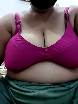 Snapshot of Rakhi_sawant143 chatting on September 2025 12:44:02 AM Rakhi sawant143 online show from September 2025 12:44:02 AM