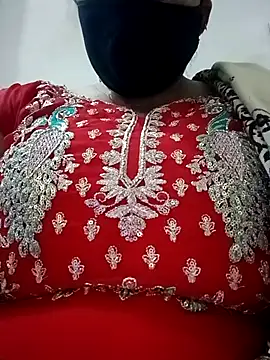 Snapshot of Rakhi_sawant143 chatting on November 2025 04:14:02 PM Rakhi sawant143 online show from November 2025 04:14:02 PM