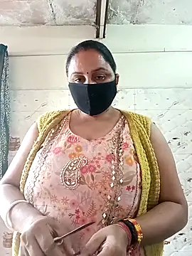 Snapshot of Rakhi_sawant143 chatting on November 2025 02:14:02 AM Rakhi sawant143 online show from November 2025 02:14:02 AM