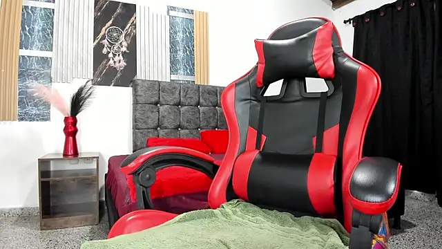 christina vamp1 online show from November 2025 01:23:01 PM