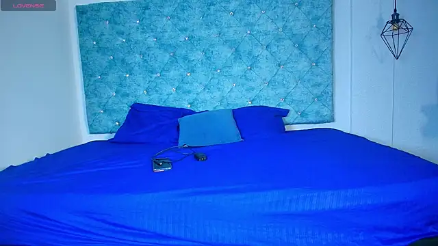 novaa snow online show from September 2025 02:39:02 PM