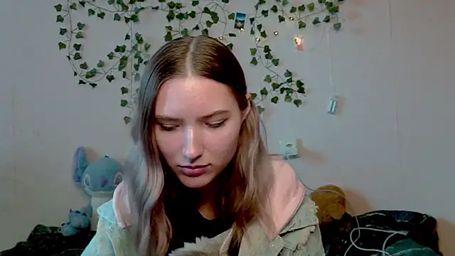  kikiclark   online show from October 2025 01:10:02 PM