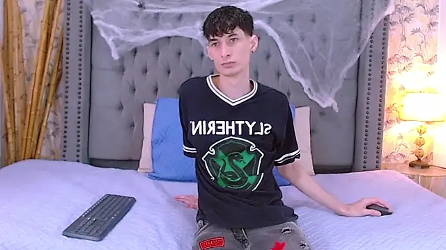 Luke Carter online show from October 2025 01:21:01 PM